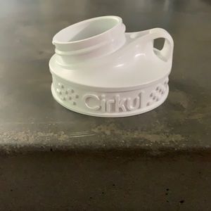 White Cirkul lid